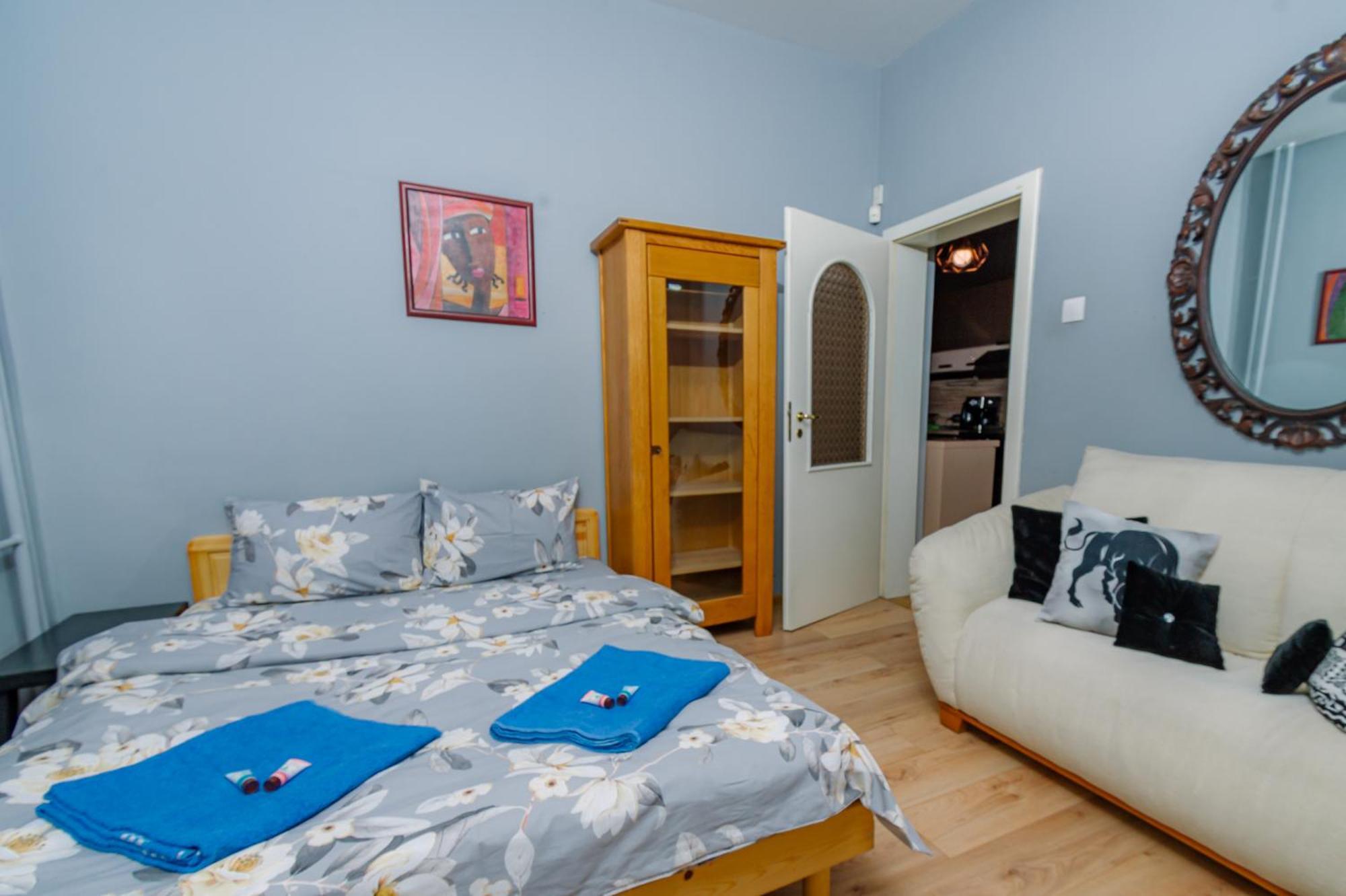 Top Center, 3Bdr, Heart Of The City, Free Secured Parking Sofia Buitenkant foto